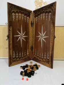 Нарды ореховые элитные резные Собор Десятекупольный эксклюзив!