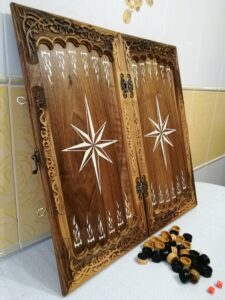 Нарды ореховые элитные резные Собор Десятекупольный эксклюзив!