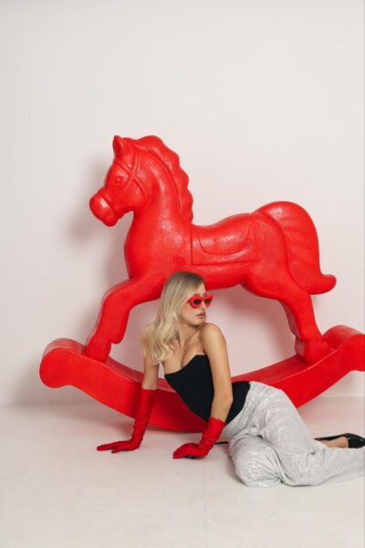 Elemente decorative din polistiren și plastic